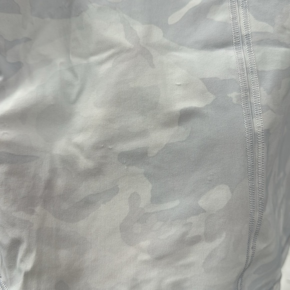 Lululemon Sculpt Tank
Incognito Camo Alpine White Multi - Picture 5 of 9
